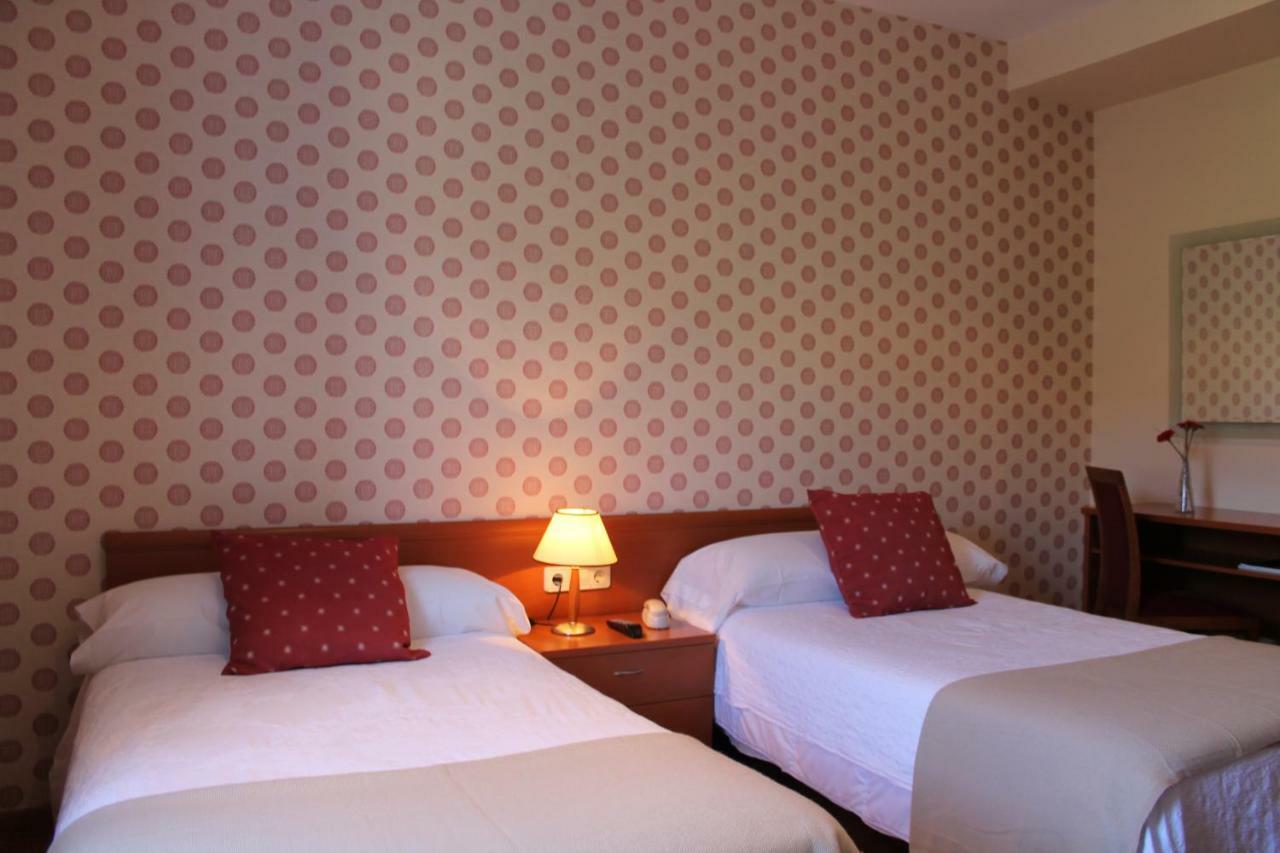 Hotel Montero Mondoñedo Εξωτερικό φωτογραφία